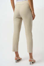 Joseph Ribkoff | Textured Jacquard Crop Pull-On Pants 251256 - S25