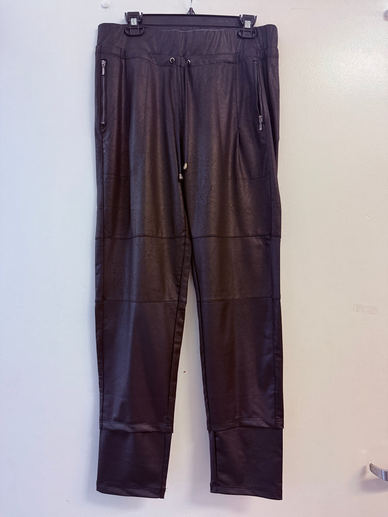 Vecceli Italy Pant #MC1675 Size XL - 50% Off