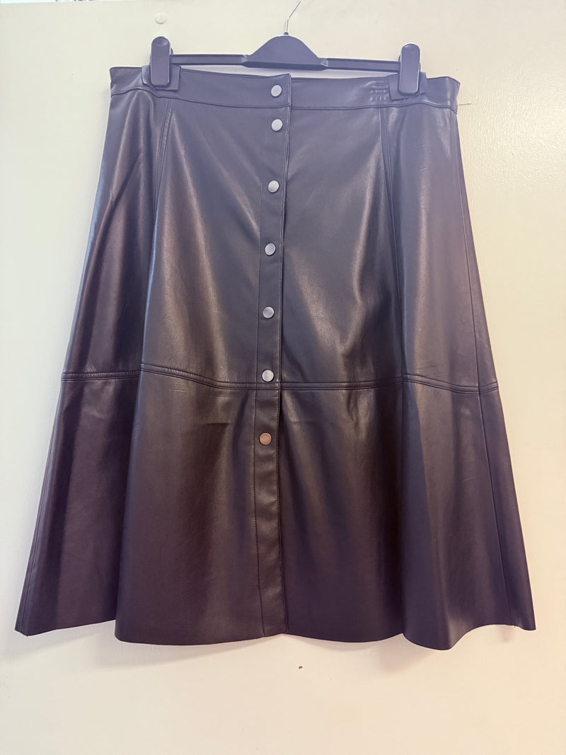 Carre noir Leather SKirt - 50% Off